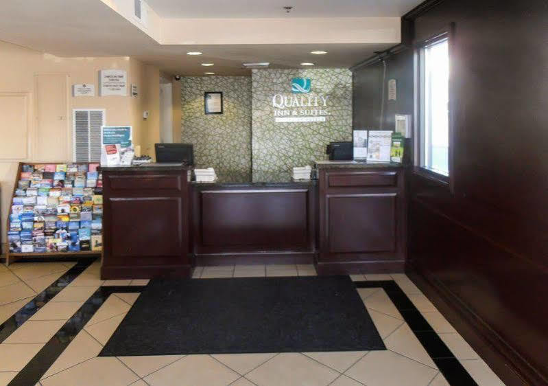 Baymont By Wyndham Reno Hotel Exterior photo