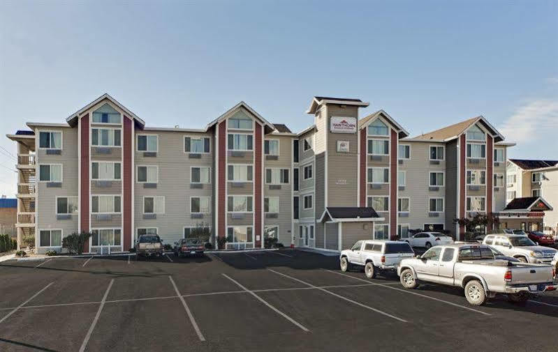 Baymont By Wyndham Reno Hotel Exterior photo